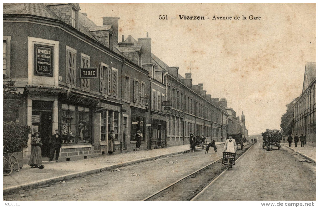 Vierzon Avenue De La Gare - Vierzon