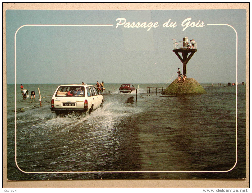 Peugeot 305 Break, Simca 1307, Passage Du Gois - Voitures De Tourisme