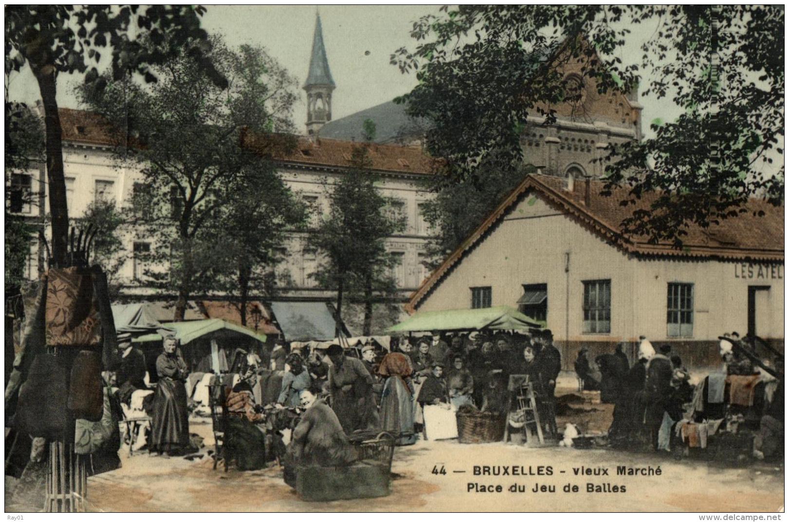 BELGIQUE - BRUXELLES - Vieux Marché - Place Du Jeu De Balles (n°44). - Markten