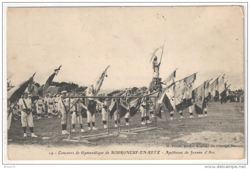 44 - BOURGNEUF-EN-RETZ - Concours De Gymnastique - Apothéose De Jeanne D'Arc - Pénot 19 - Bourgneuf-en-Retz