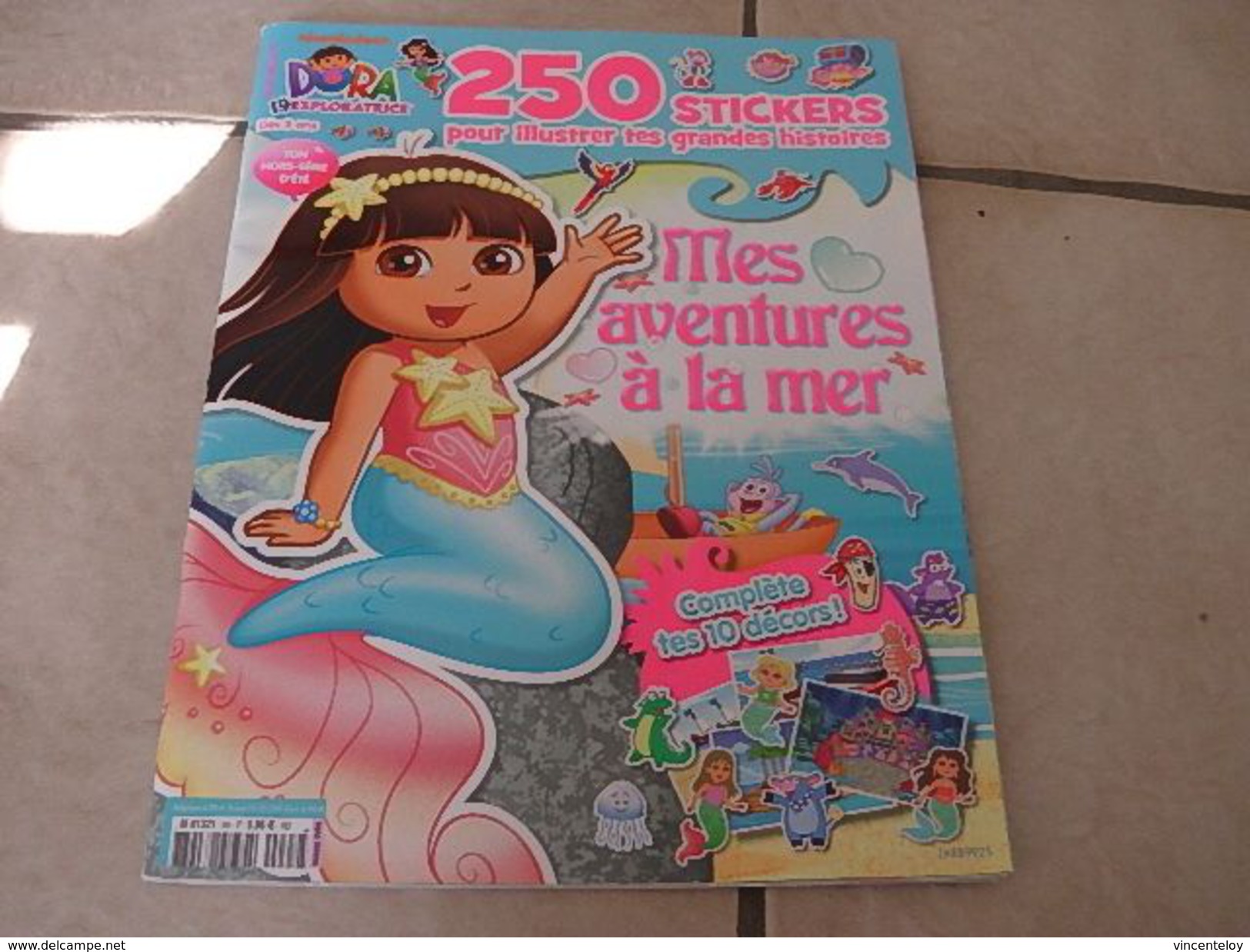 Dora L'exploratrice Hors Serie N 2 ( 250 Stickers ) - Disney