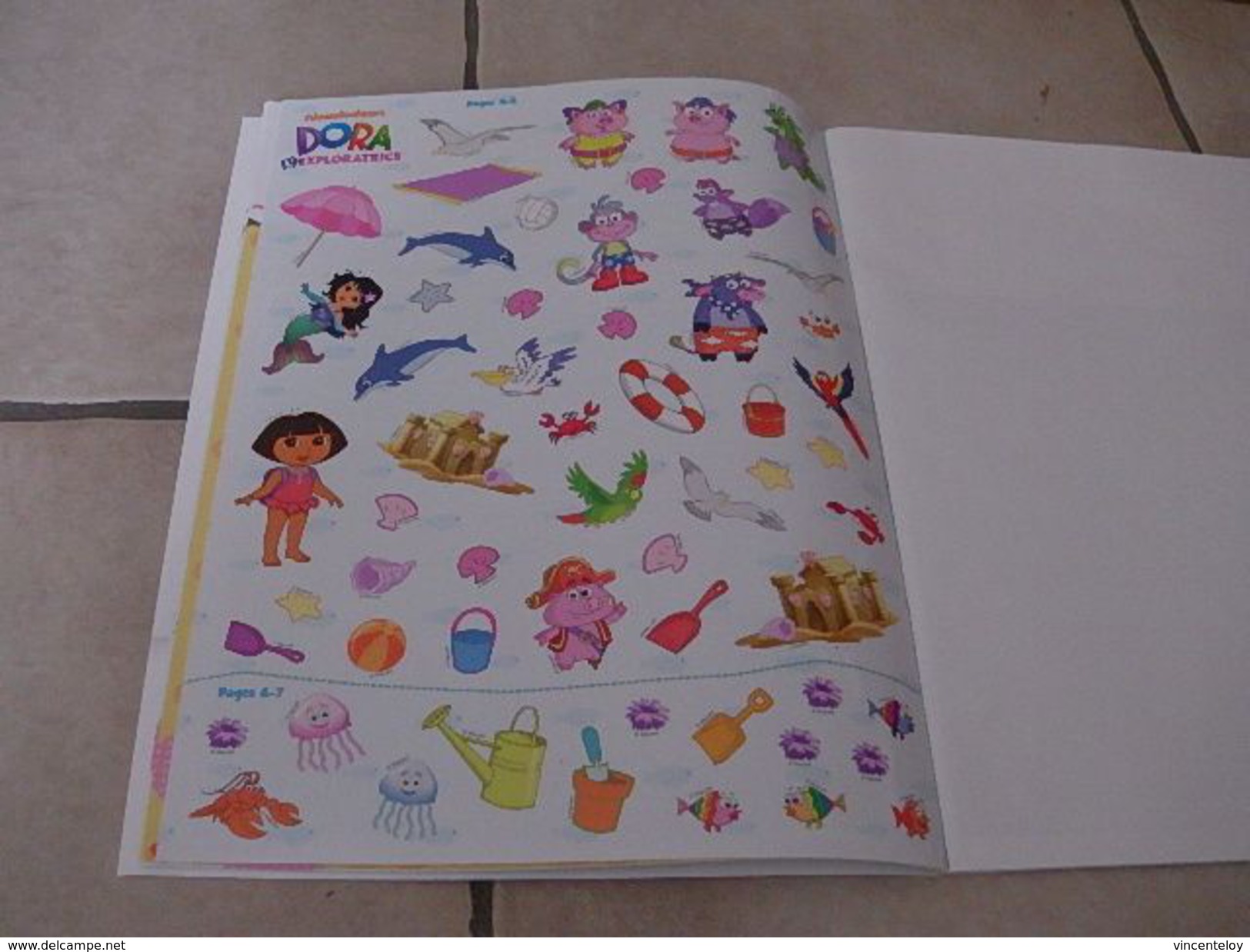 Dora L'exploratrice Hors Serie N 2 ( 250 Stickers ) - Disney