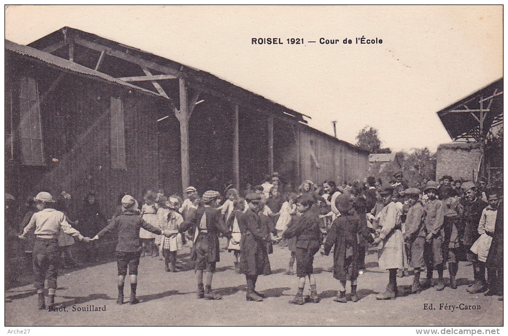 CPA - 80 - ROISEL - Cour De L'école - 1921 - Roisel