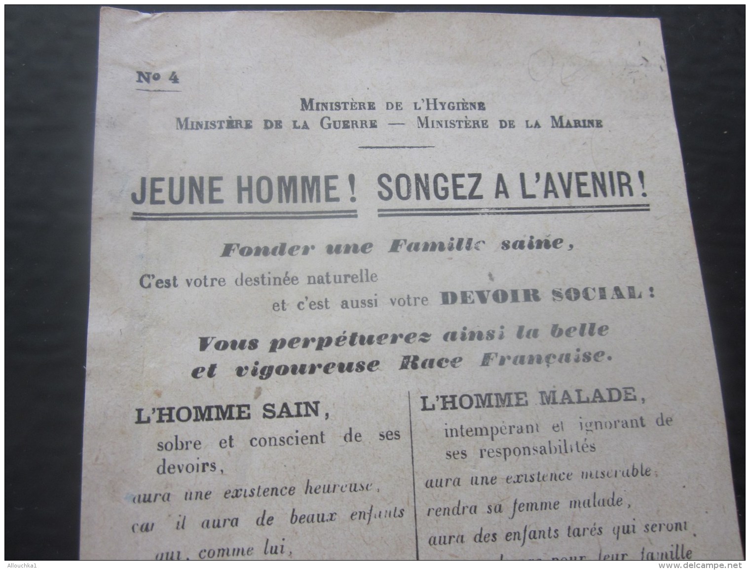 1928 PAGE PROPAGNADE MILITAIRE MINISTERE DE GUERRE DE LA MARINE / HYGIENE  PERPETUER LA BELLE VIGOUREUSE RACE FRANCAISE - Documentos