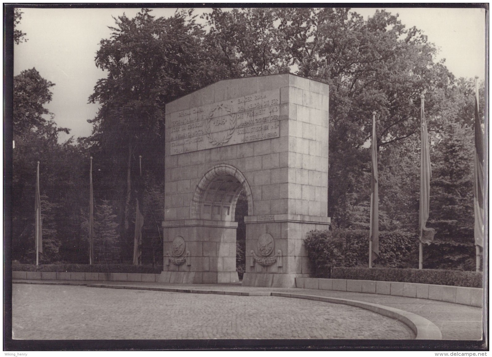 Berlin Treptow - S/w Sowjetisches Ehrenmal 12   Fotokarte - Treptow