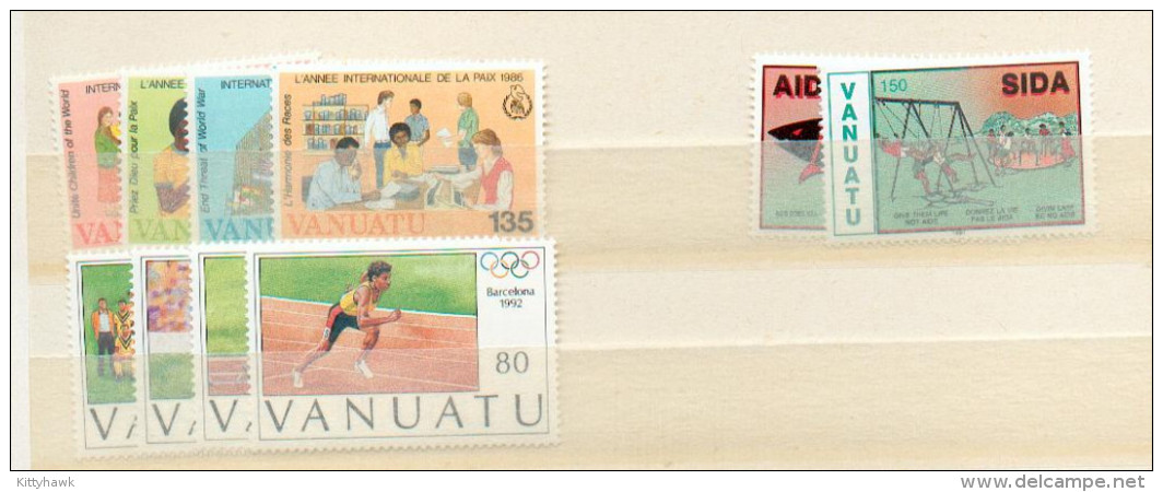 Col 5 - VUATU - YT 751/54 - 870/73- 891/94 ** - Vanuatu (1980-...)