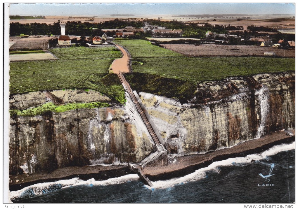 CPSM    En Avion Au Desus De....SOTTEVILLE Sur MER 76 La Falaise Et L'escalier De La Plage - Autres & Non Classés