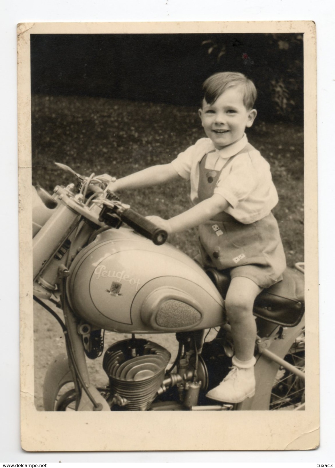 Photo - Moto Peugeot Avec Enfant - Motos