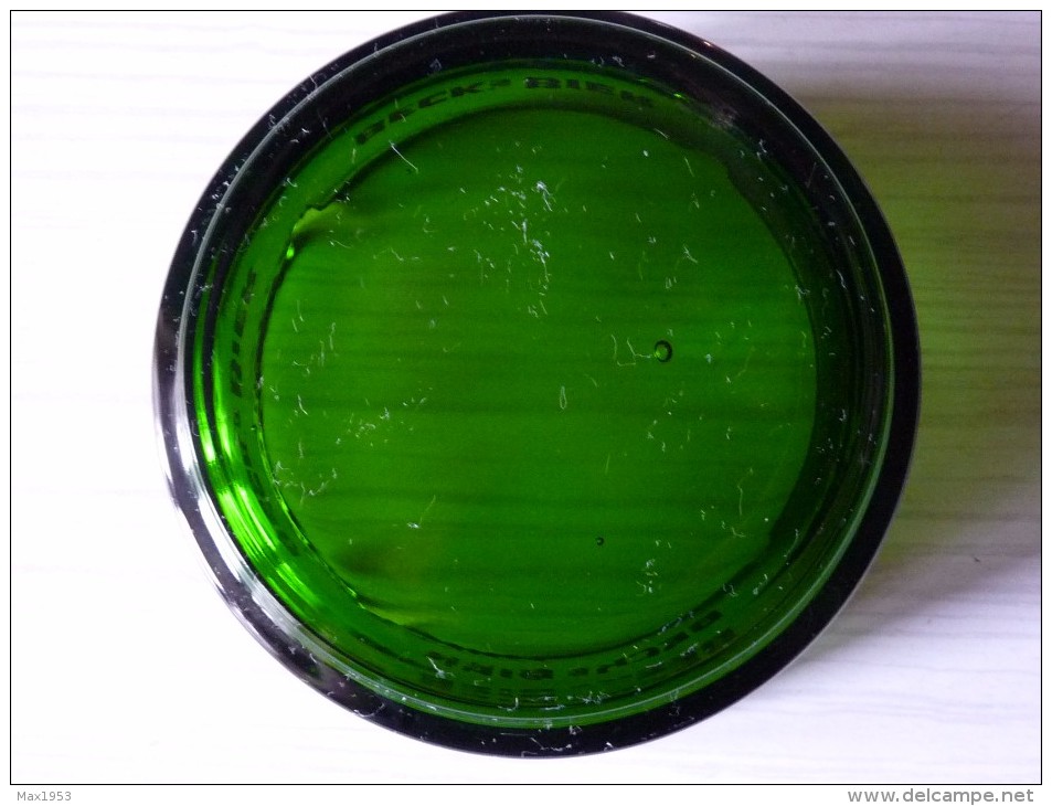 CENDRIER -  BECK'S BIER  --  Vert Transparent  , Rond, Diàmètre 10 Cm,5, Ht: 4,2 Cm, Verre - Cendriers