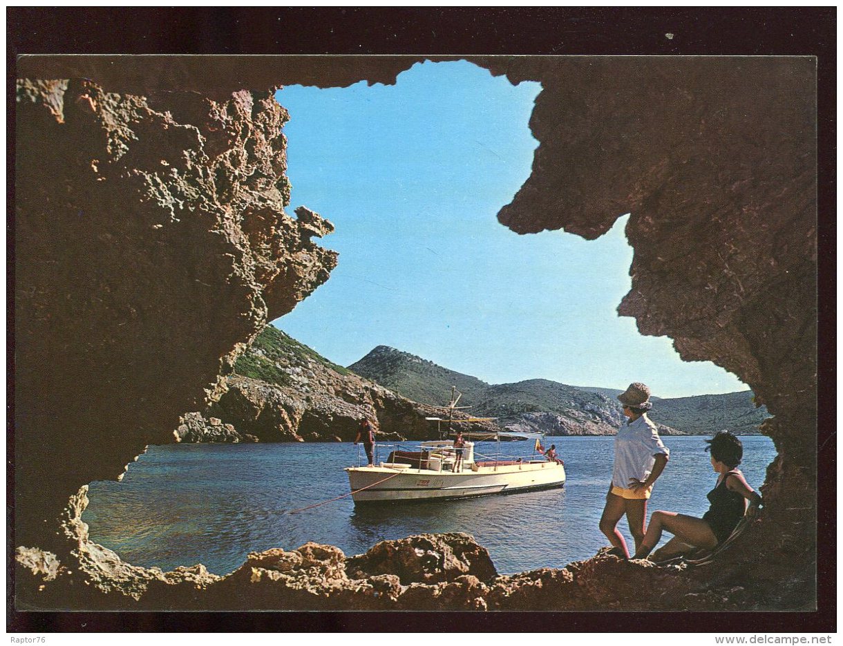 CPM Animée Espagne Isla De Cabrera Cueva De La Cala De Santa Maria - Cabrera