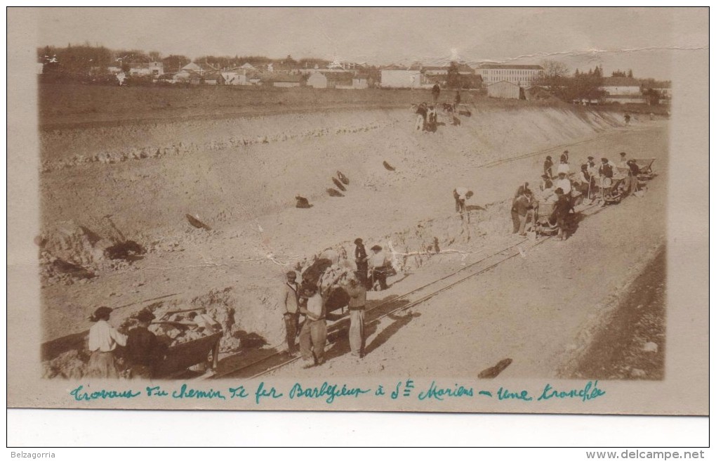 BARBEZIEUX  -  CARTE PHOTO  :  TRAVAUX DU CHEMIN DE FER BARBEZIEUX à St. MARIENS - UNE TRANCHEE, TRES RARE, VOIR SCANS - Autres & Non Classés