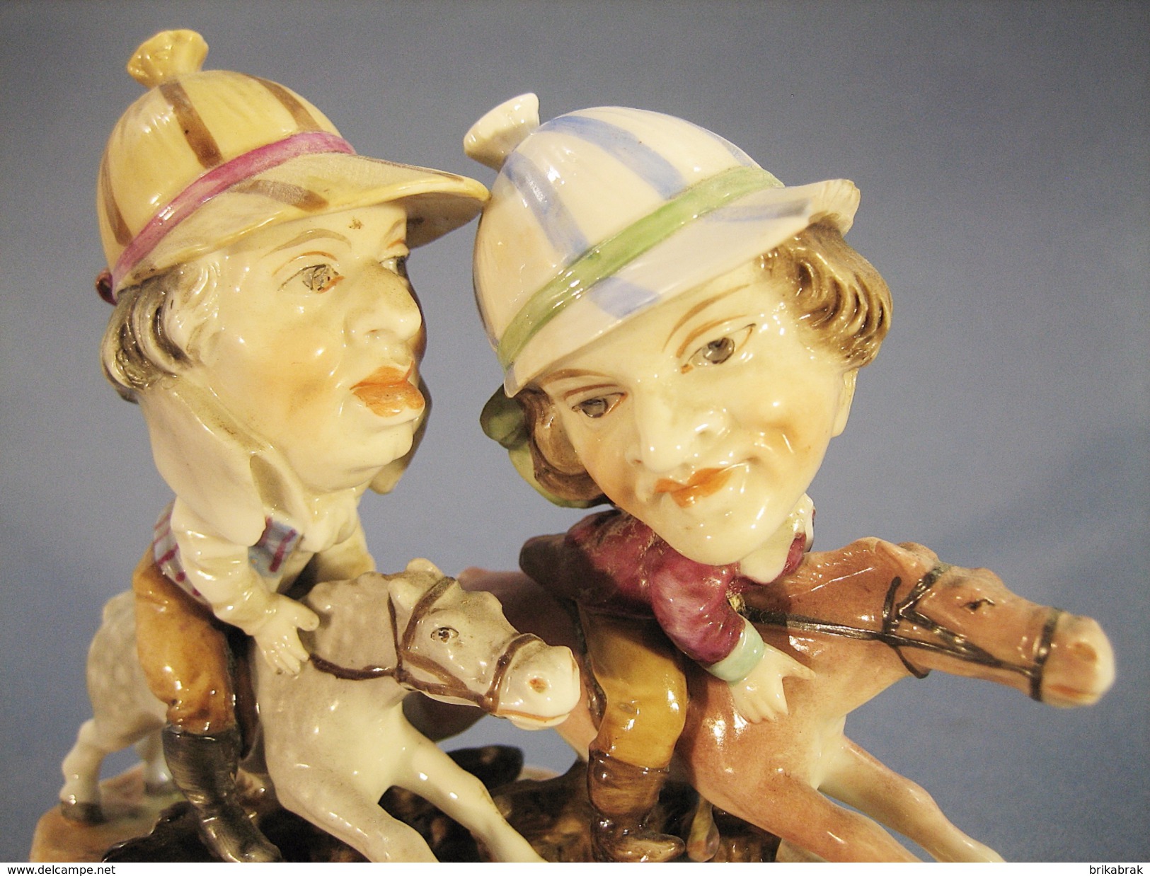 STATUE CARICATURE JOCKEY EN PORCELAINE + Equitation Sport Chevaux Sculpture Humour - Other & Unclassified