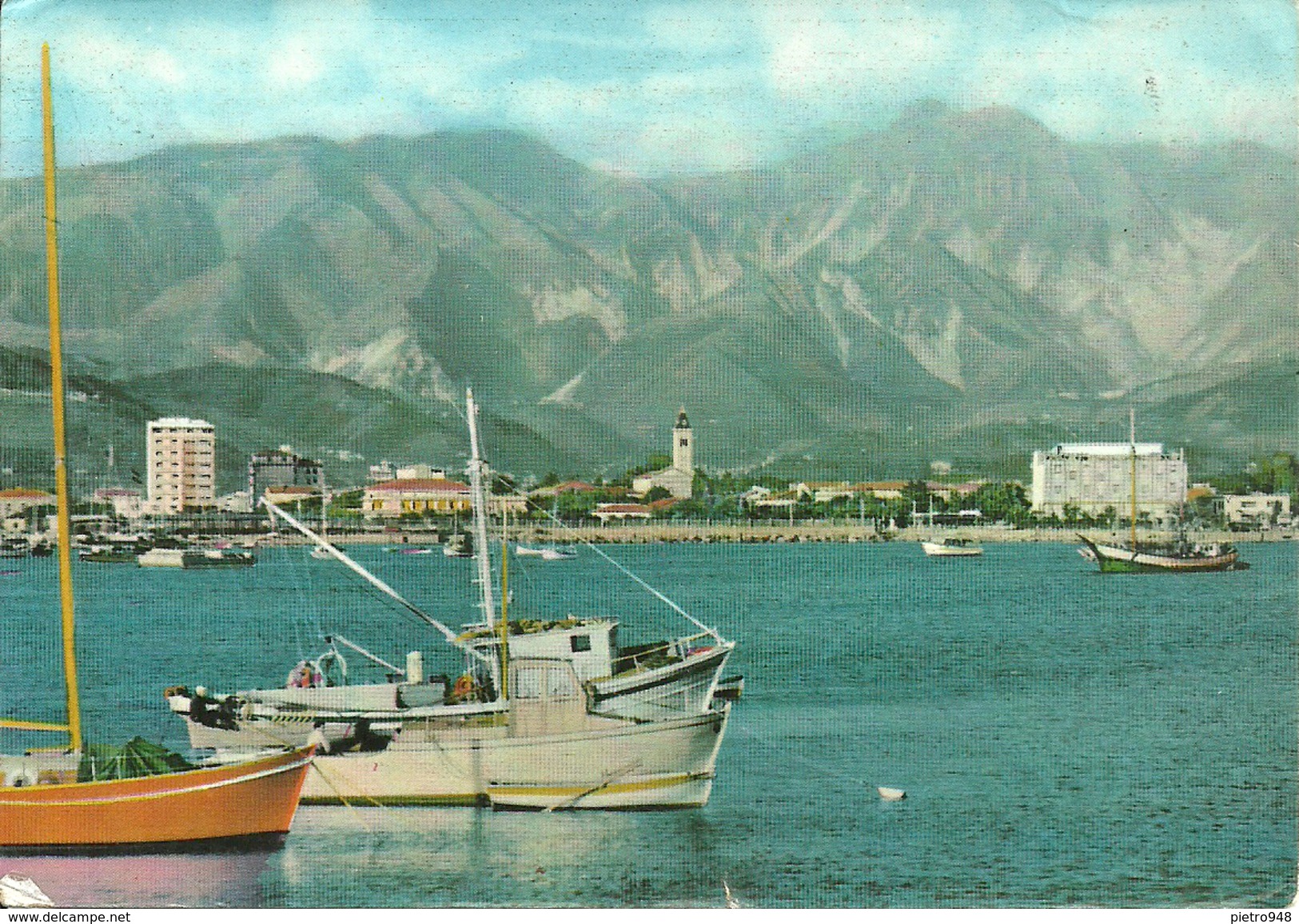 Marina Di Carrara (Massa Carrara) Panorama Dal Mare Con Pescherecci In Rada, View From The Sea, Vue, Ansicht - Carrara