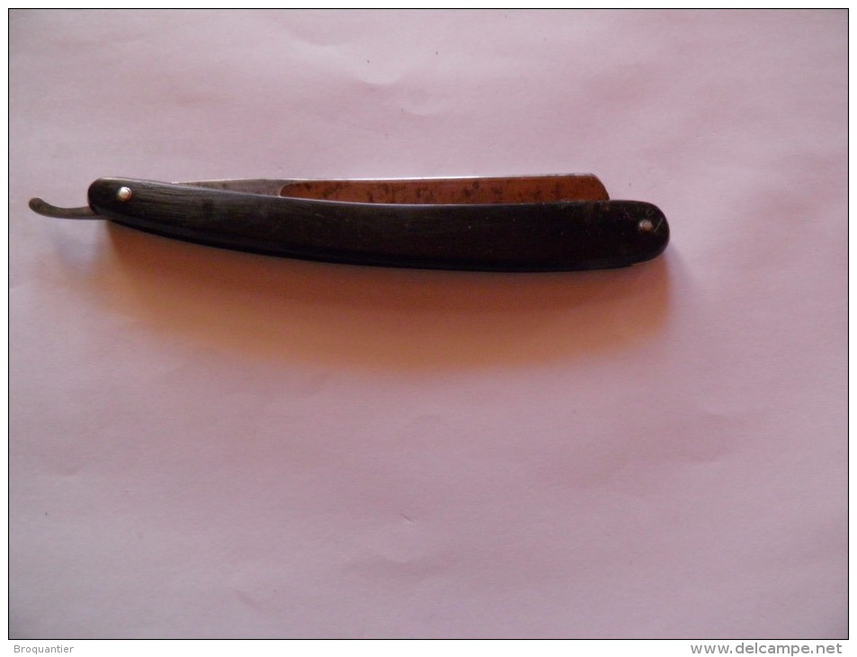 Rasoir De Coiffeur Ou Coupe Choux Ancien - Outils Anciens