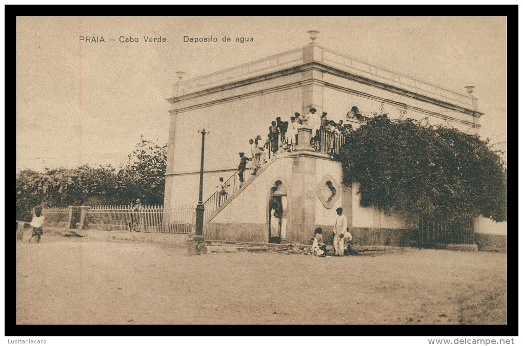 SANTIAGO - PRAIA - Deposito De água ( Ed. Exc. Levy & Irmãos Nº 9)   Carte Postale - Cap Verde