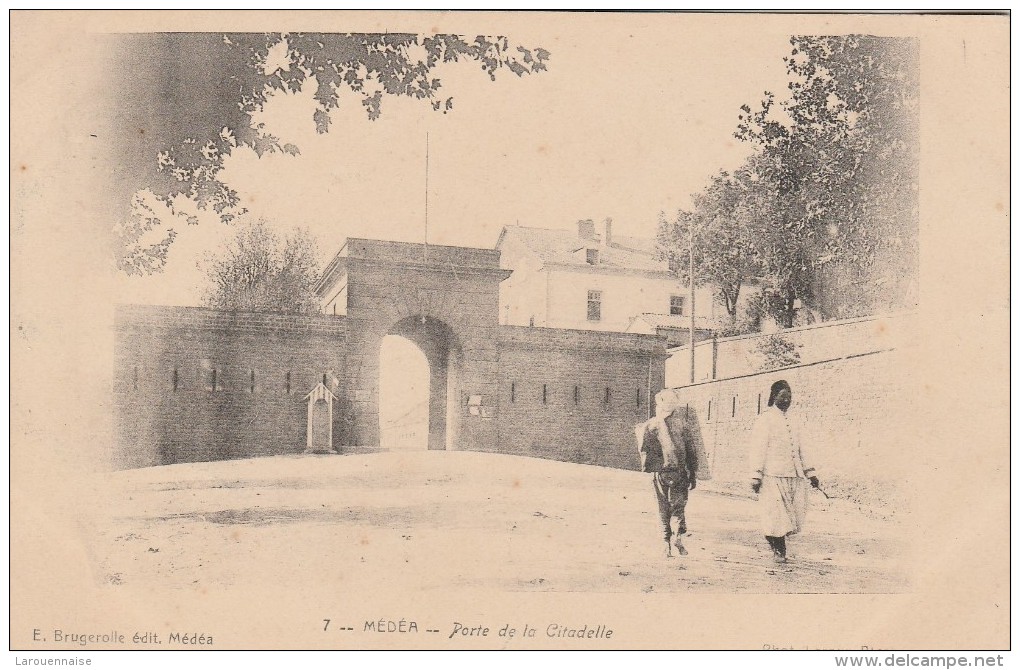 MEDEA - Porte De La Citadelle - Médéa