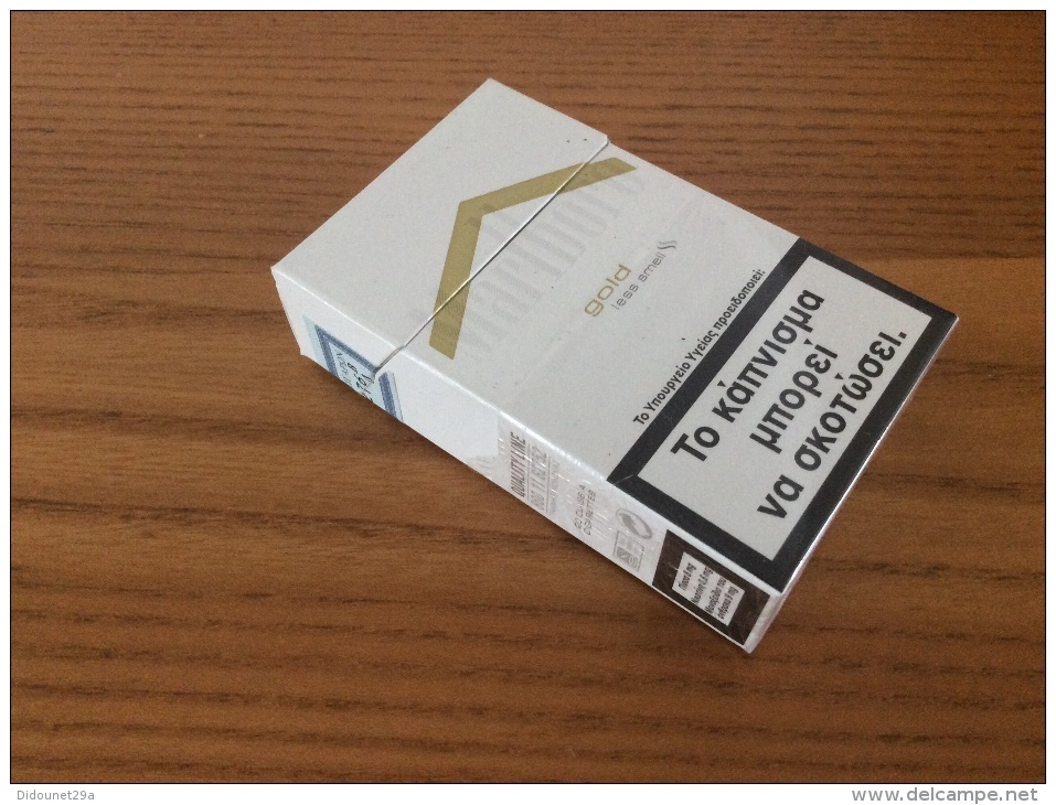 Paquet Cigarettes Vide "GOLD Marlboro Less Smell " Grèce - Boites à Tabac Vides