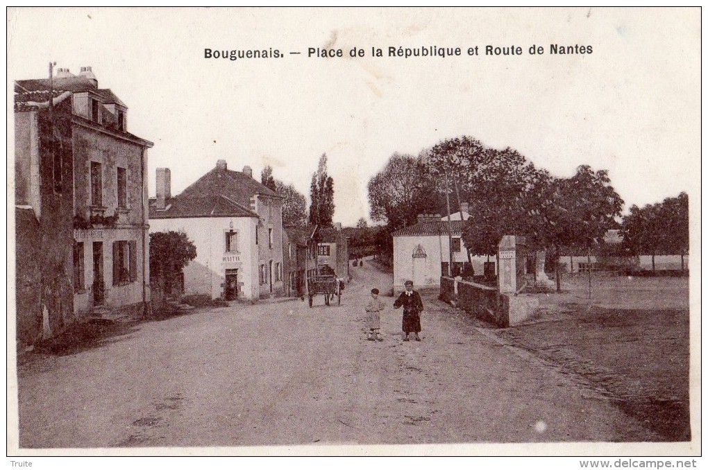 BOUGUENAIS PLACE DE LA REPUBLIQUE ET ROUTE DE NANTES - Bouguenais