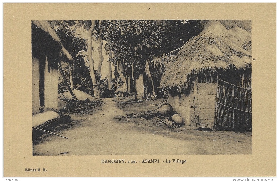 -DAHOMEY - 10-  AFANVI - Le Village - éditions E. R. - Dahomey