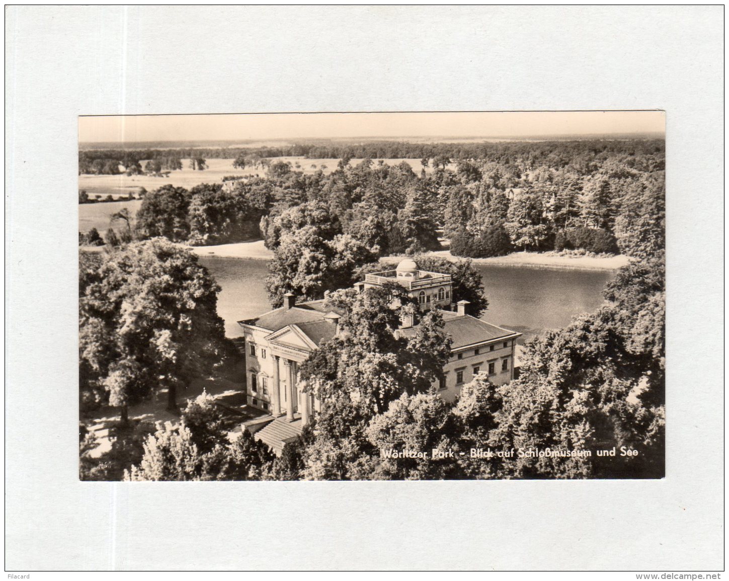 64976   Germania,   Worlitzer Park,  Blick Auf  Schlossmuseum Und See,  NV - Woerlitz