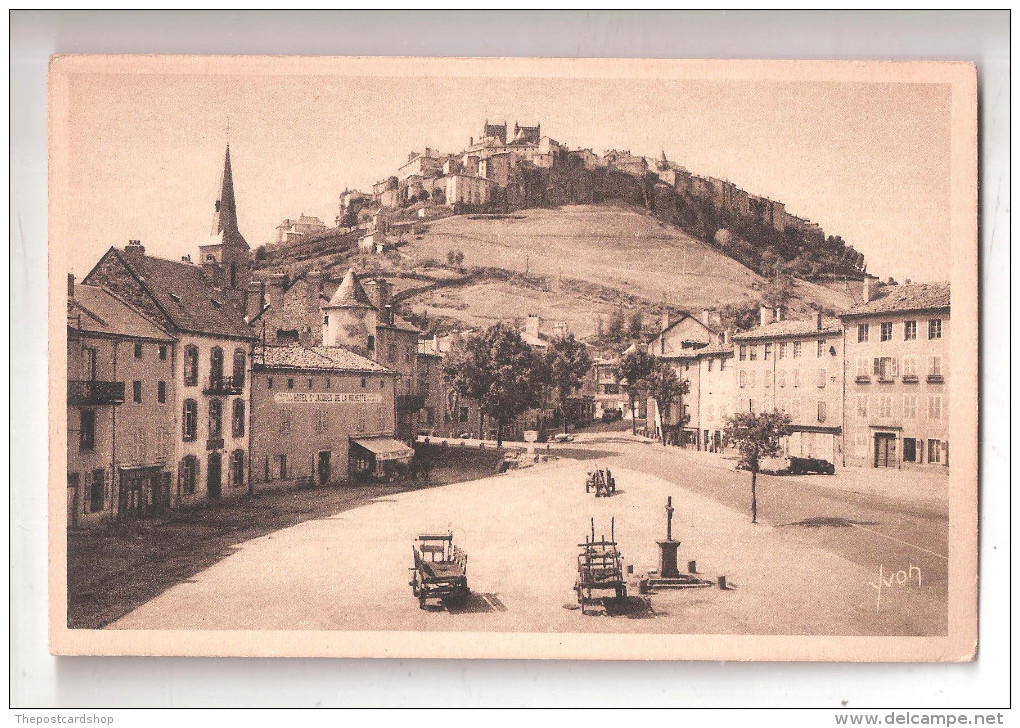 CPA 15 SAINT FLOUR St-Flour SAINT FLOUR LA VILLE VUE DU FAUBOURG - Saint Flour