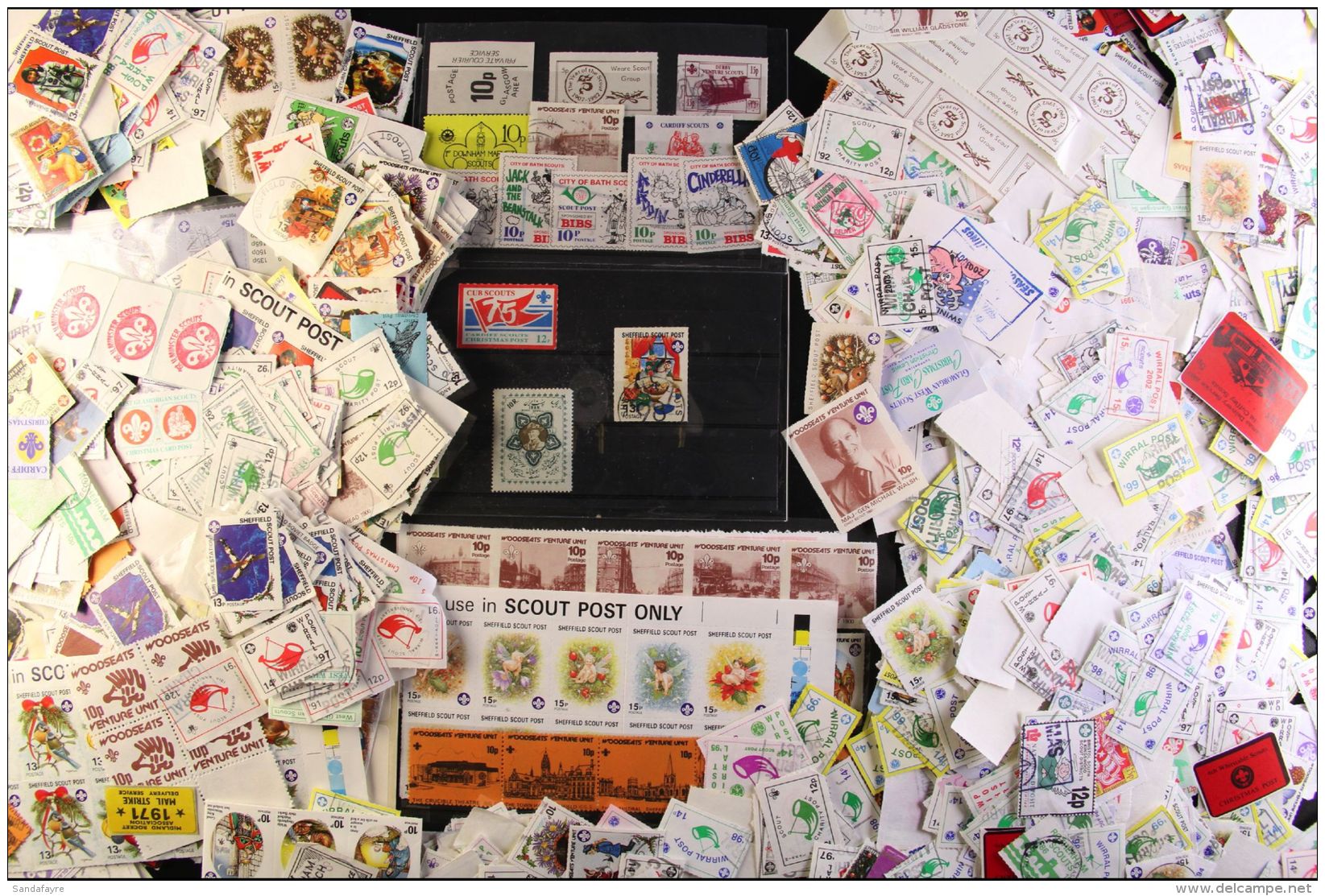 SCOUTS' CHRISTMAS POST LABELS 1960s/90s Amazing Accumulation In A Packet, Possibly Stripped From A Large... - Andere & Zonder Classificatie