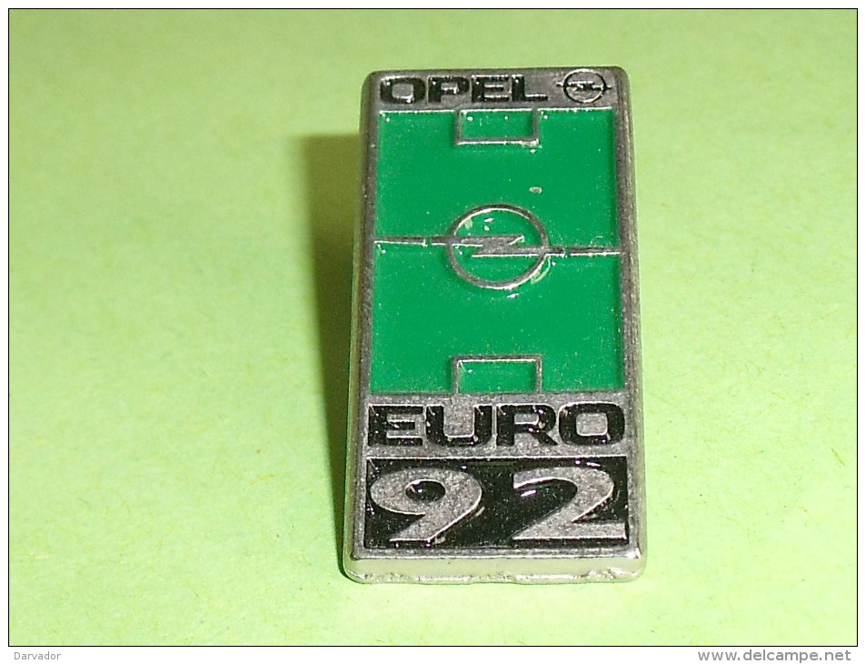 Pin's / Automobile  : Opel , Euro 92      TB2f - Opel