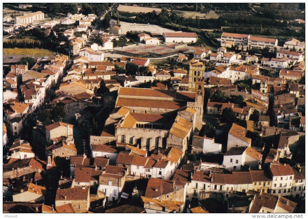 ELNE : Vue Générale Aérienne Sur La Ville, La Cathédrale Sainte Eulalie Et Le Cloître. - Elne