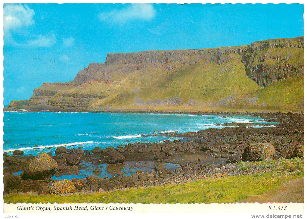Giant's Causeway, Northern Ireland Postcard Posted 1982 Stamp - Andere & Zonder Classificatie