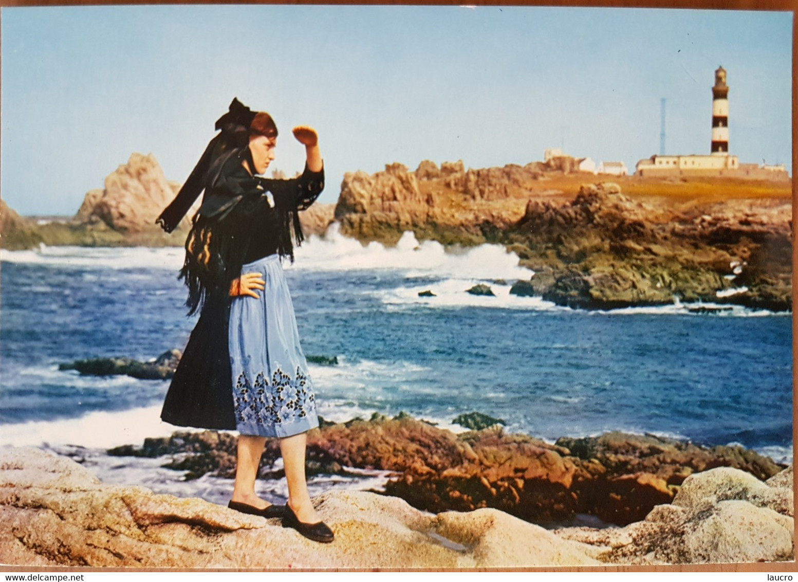 Île D'ouessant.jeune Fille D'ouessant.semi Moderne Grand Format - Ouessant