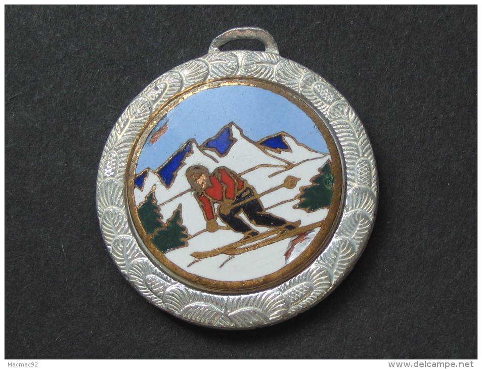 SKI - Ancienne Médaille Argent + émail - St.Anton Am Arlberg- 1305 M TIROL  **** EN ACHAT IMMEDIAT **** - Sport Invernali