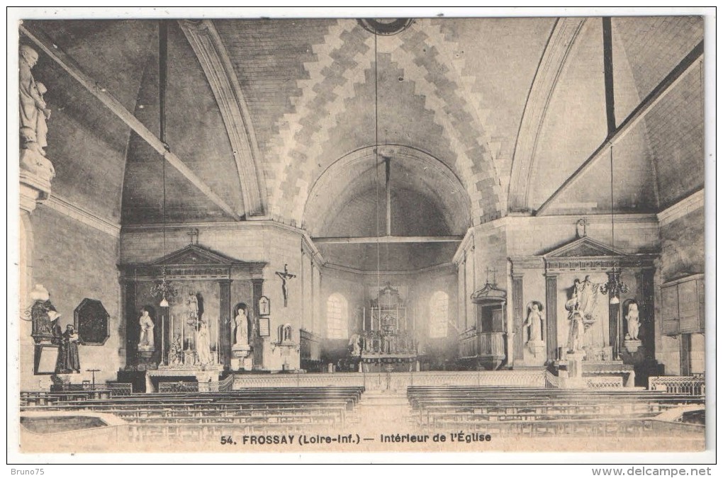 44 - FROSSAY - Intérieur De L'Eglise - Chapeau 54 - Frossay