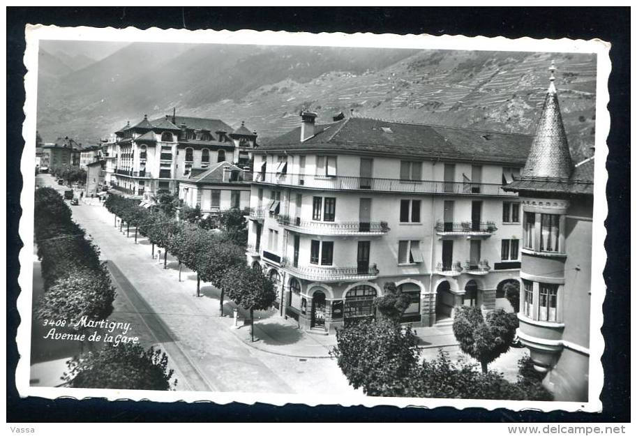 MARTIGNY  - Avenue De La Gare . Affranchie En 1955 SUISSE .3408 - Martigny