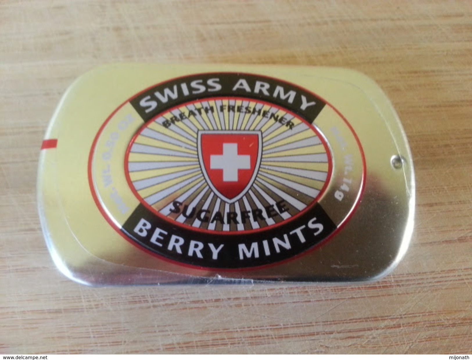 Ac-boîte Métal - Berry Mints - Swiss Army - Sous Cello - Dosen