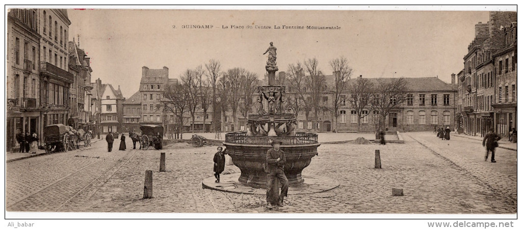 Guingamp : Carte Panoramique Double Format : La Place Du Centre Et La Fontaine Monumentale (Editeur Non Mentionné, N°2) - Guingamp