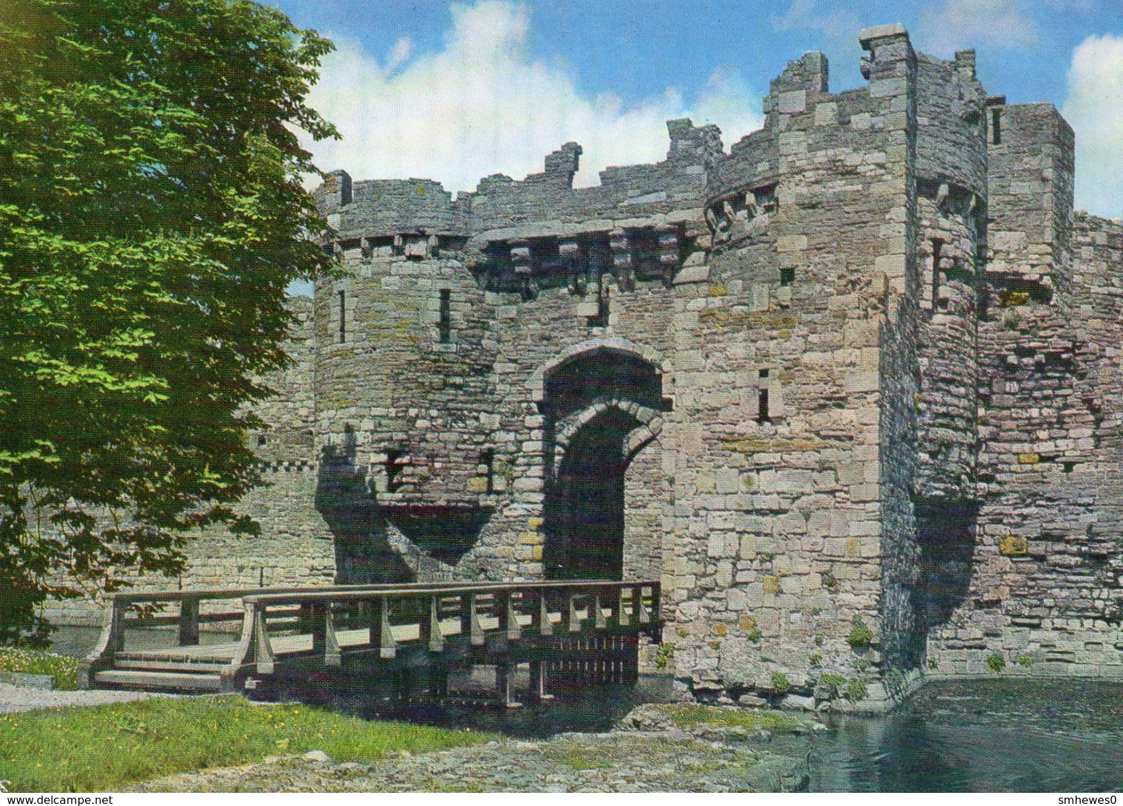 Postcard - Beaumaris Castle, Anglesey. P.2. - Anglesey