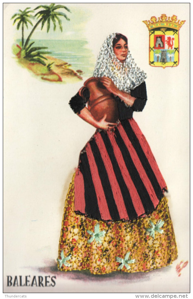 CPSM FILLE COSTUME ROBE JUPE BRODEE BALEARES - Brodées