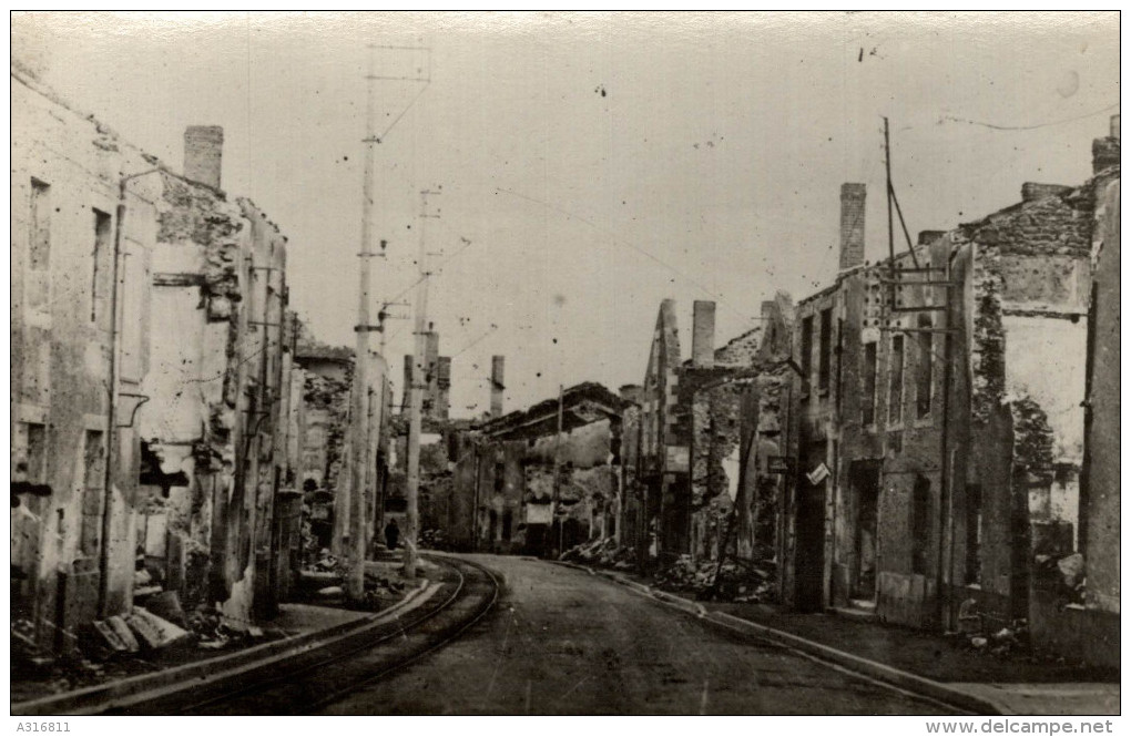 ORADOUR SUR GLANE  (CARTE PHOTO ) - Oradour Sur Vayres