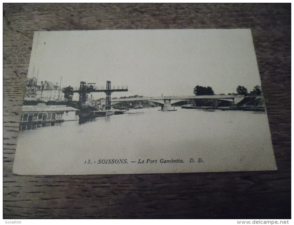 CPA De Soissons - Le Port Gambetta - N°13 - Daté 1930 - Soissons