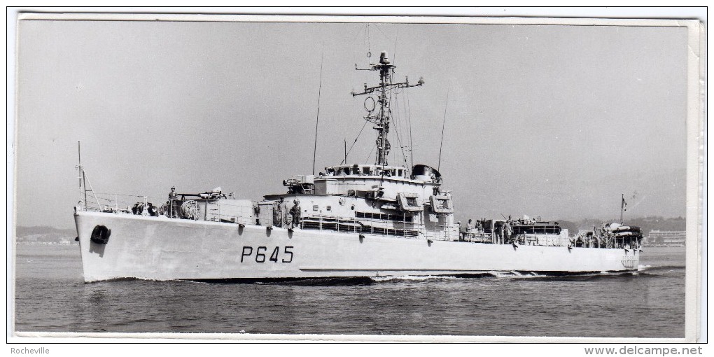 Marine Militaire Française-  ESCORTEUR COTIER " L'ALERTE"-Photo Marius BAR Editeur 83 TOULON - Bateaux