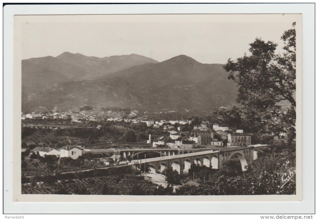 CERET - PYRENEES ORIENTALES - VUE GENERALE ET LES TROIS PONTS - Ceret