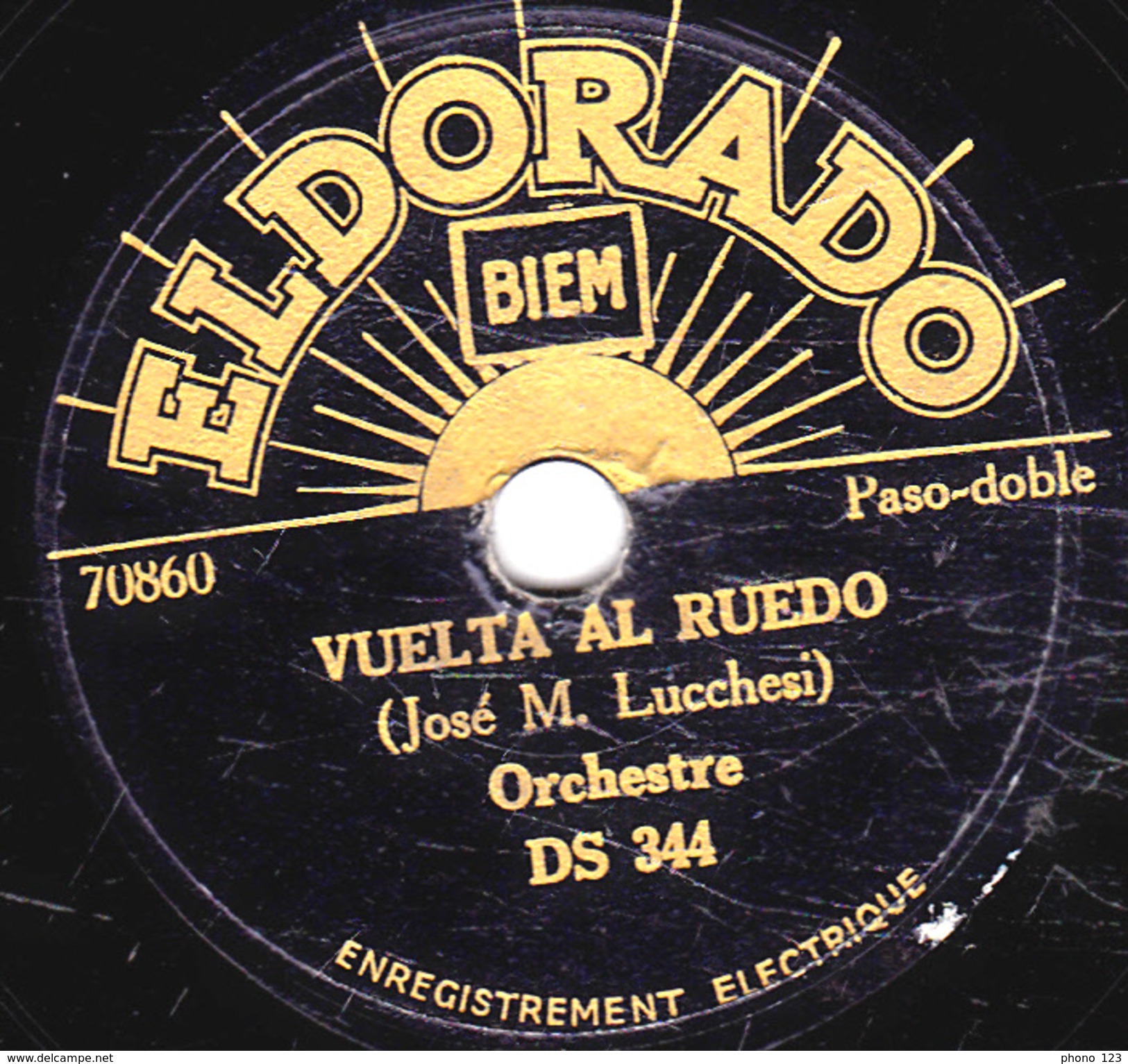 78 T. -  20 Cm - état Tb - ORCHESTRE  - A LAS CINCO - VUELTA AL RUEDO - 78 T - Disques Pour Gramophone