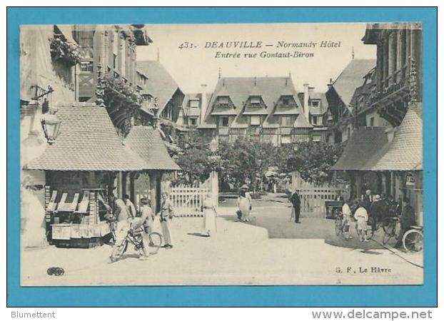 CPA 431 - Commerces Marchand Cartes Postales Entrée Rue Gontaut-Biron BEAUVILLE 14 - Deauville