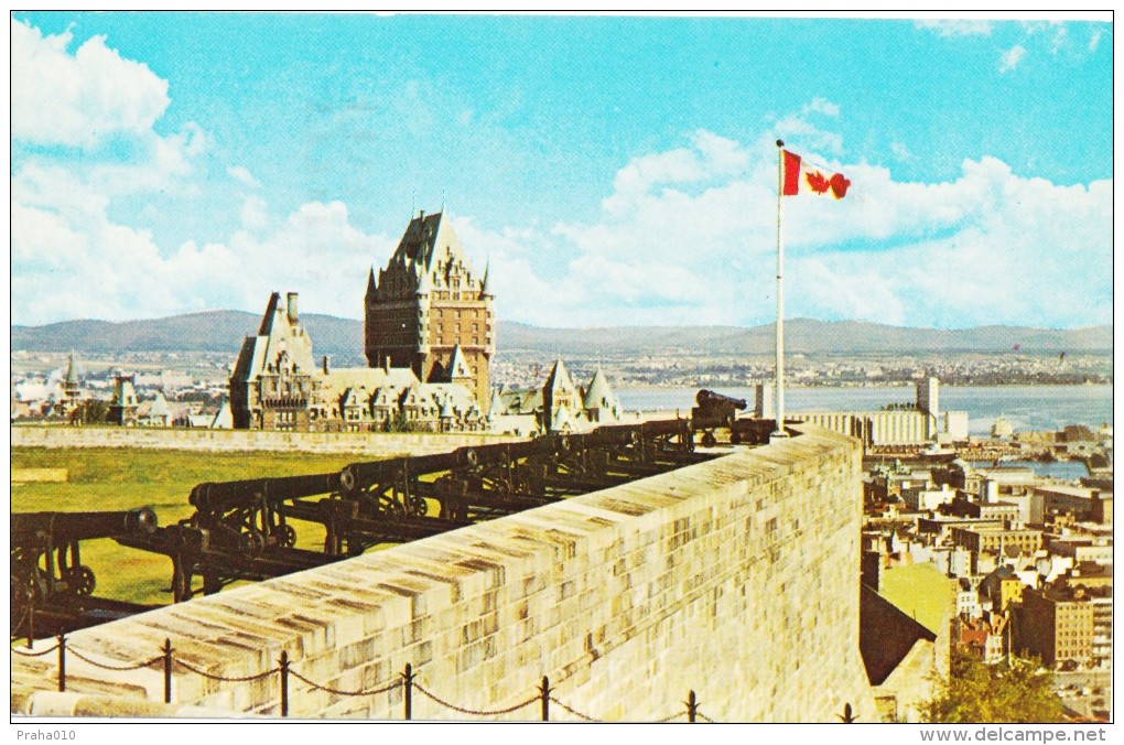 L0778 - Canada (1966) Quebec: Visit - Visitez EXPO67 Montreal P.Q. 1967 (postcard: Quebec "La Citadelle") Tariff: 10 C. - 1967 – Montréal (Canada)