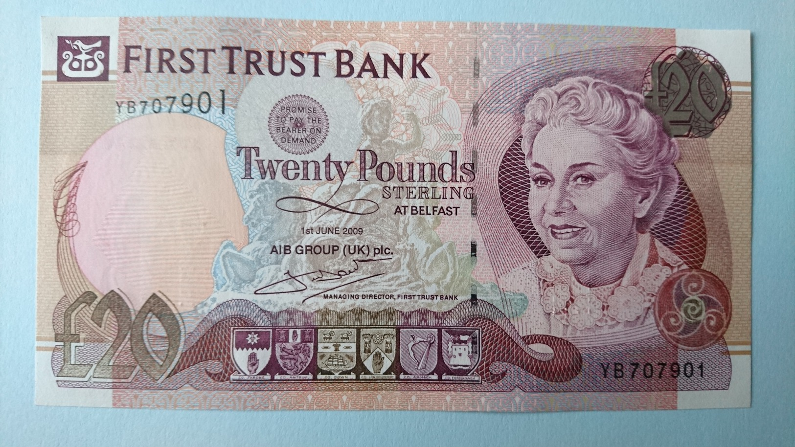 First Trust Bank 20 Pounds 2009 UNC - 10 Pounds