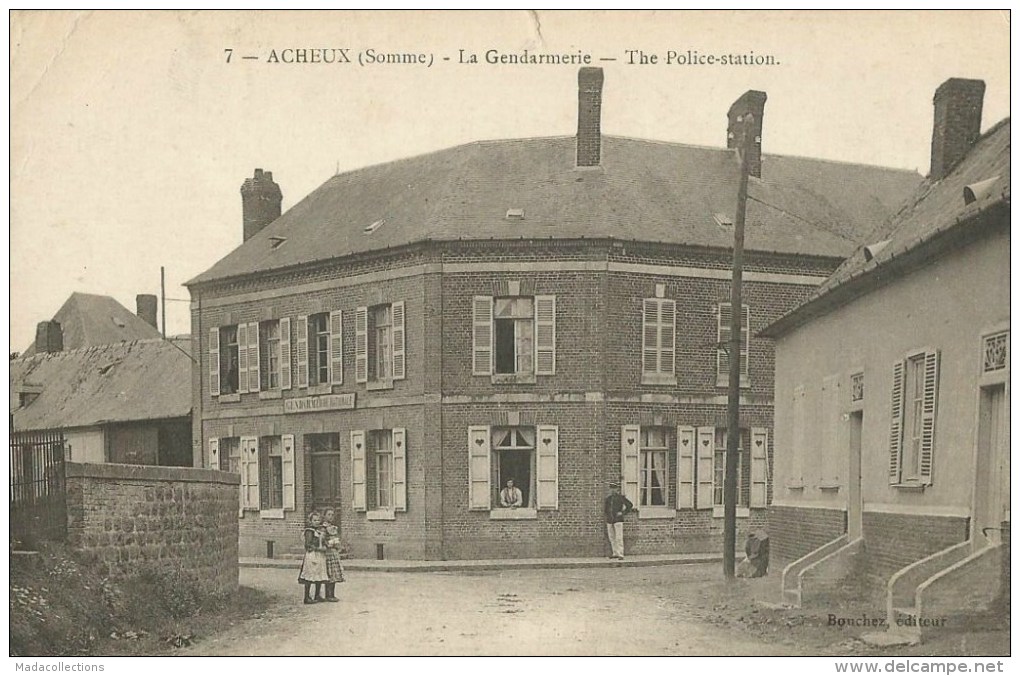 Acheux  (80.Somme)  La Gendarmerie - Acheux En Amienois