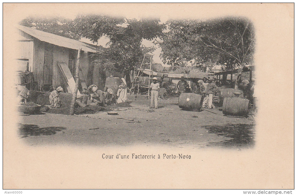 Cour D'une Factorerie à Porto-Novo. - Dahomey