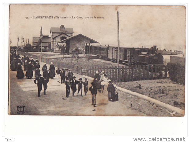 L'Abervrach - La Gare, Vur De La Route (Train) - Autres & Non Classés