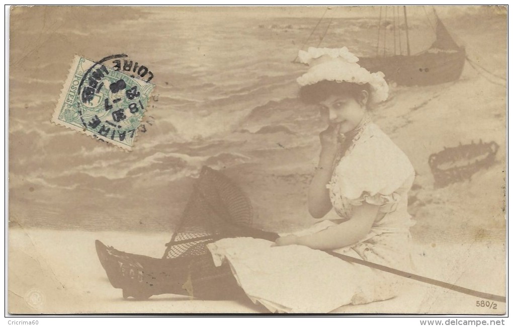 Carte-photo à Situer - Jeune Fille Sur La Plage Avec épuisette. CPH Affranchie De SAINT NAZAIRE En 1906. - Photos