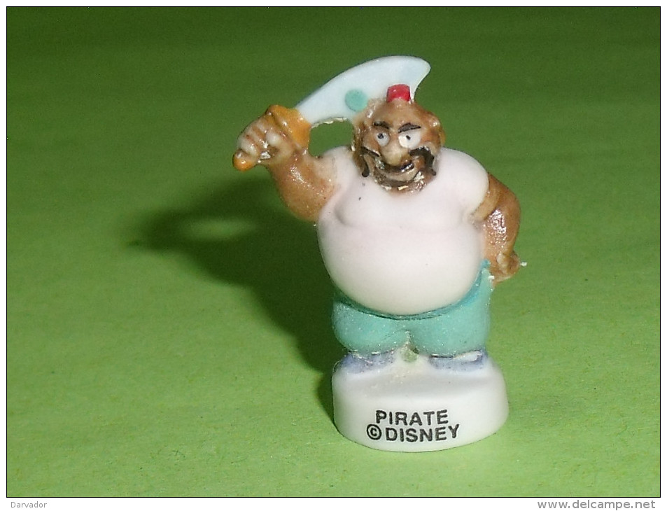 Fèves / Disney : Peter Pan , Le Pirate  " Mat "   T30 - Disney
